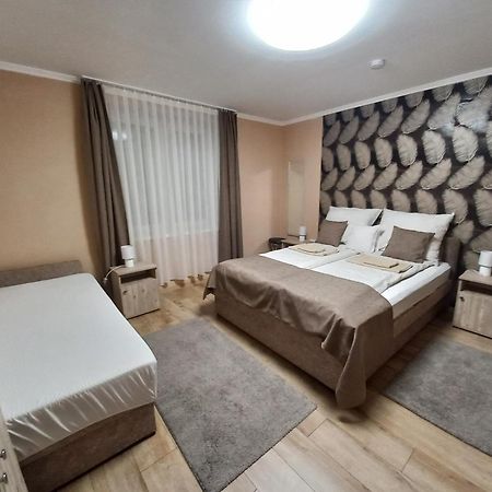 Ilona Apartman Gyula Exterior photo