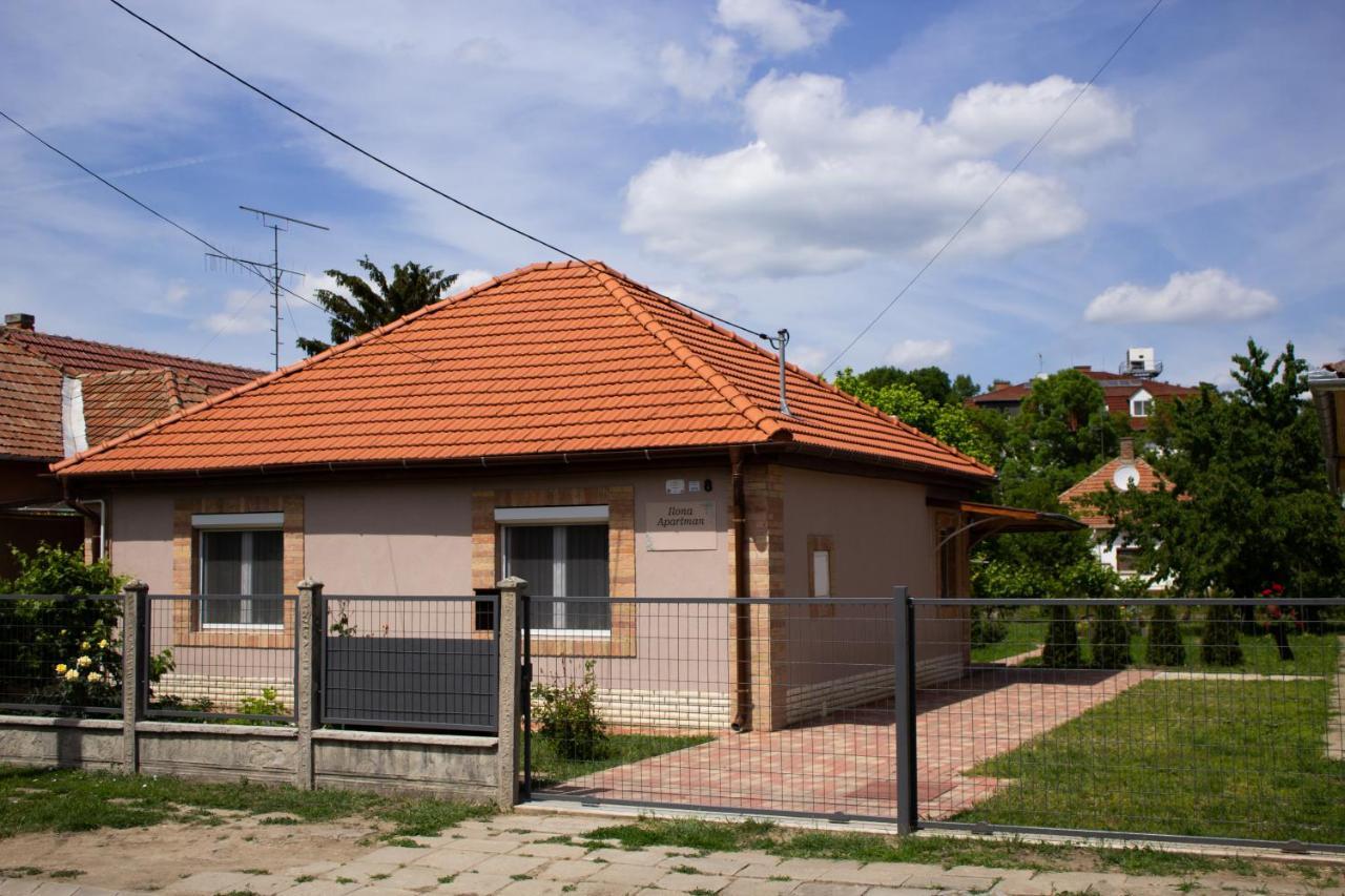 Ilona Apartman Gyula Exterior photo