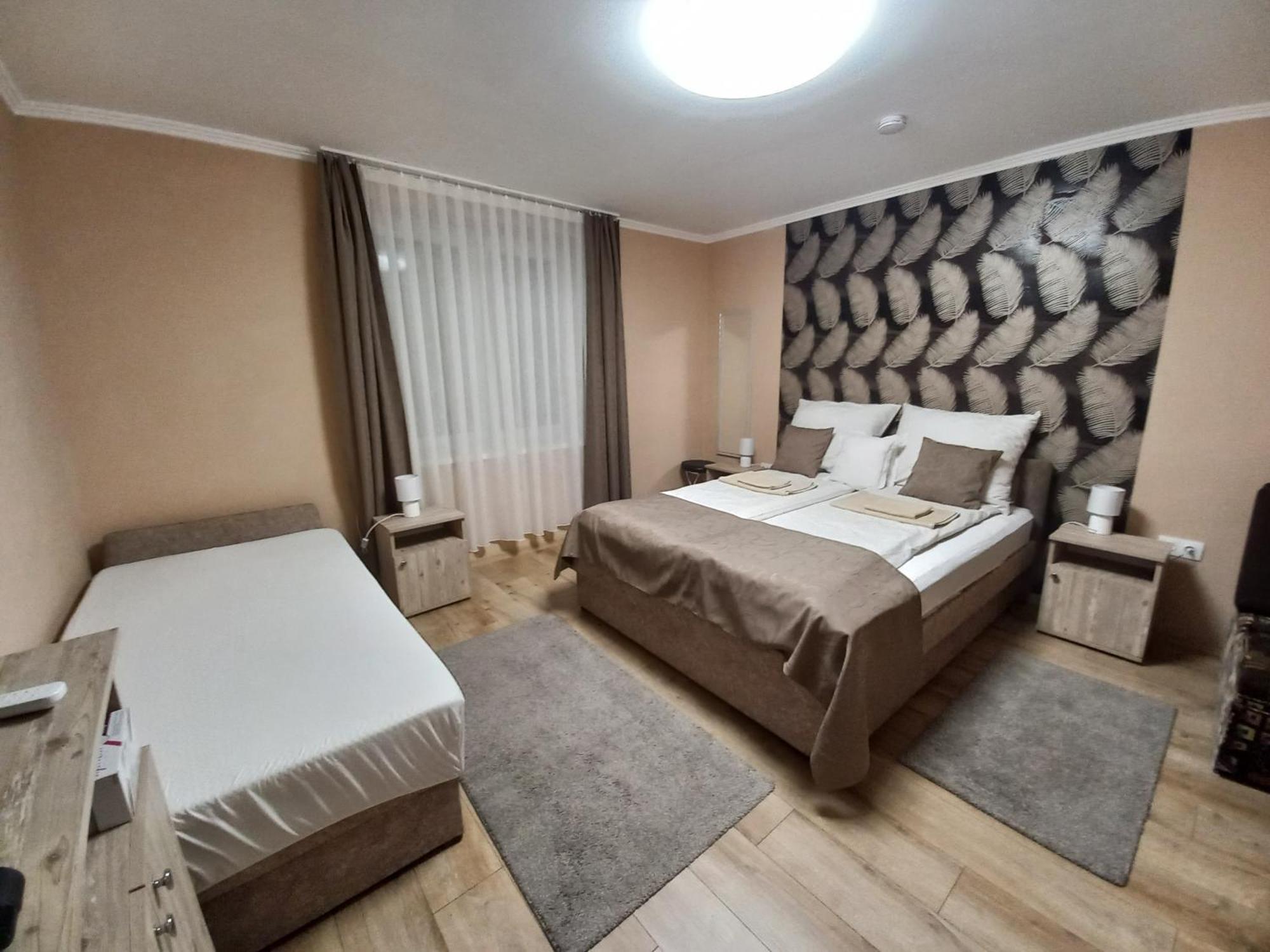 Ilona Apartman Gyula Exterior photo